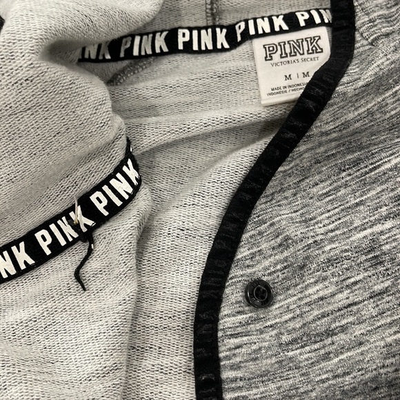 Bundle 2 Items for $20😀 VS Pink Hoodie - Picture 13 of 13